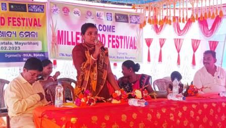 ରାଇରଙ୍ଗପୁର ବଣକାଟି ଗାଁ ହାଟ ପଡିଆରେ ମାଣ୍ଡିଆ ଖାଦ୍ୟ ମେଳା ୨୦୨୩