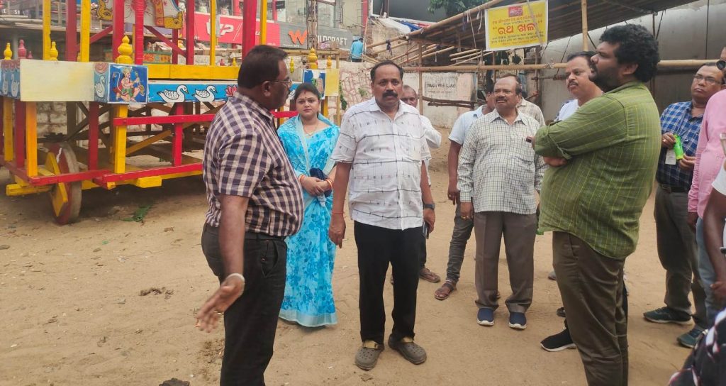 କଟକରେ ରଥ ଯାତ୍ରା ପ୍ରସ୍ତୁତି ନିରୀକ୍ଷଣ କଲେ ସିଏମସି ମେୟର ଓ କମିଶନର