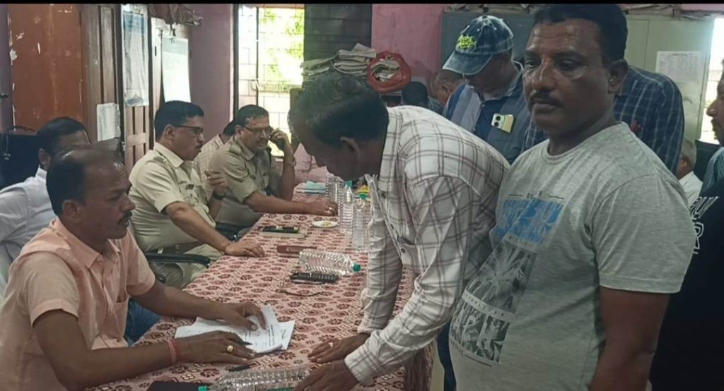 କିଶନ ନଗର ତହସିଲ କାର୍ଯ୍ୟାଳୟରେ ଜନ ଶୁଣାଣି