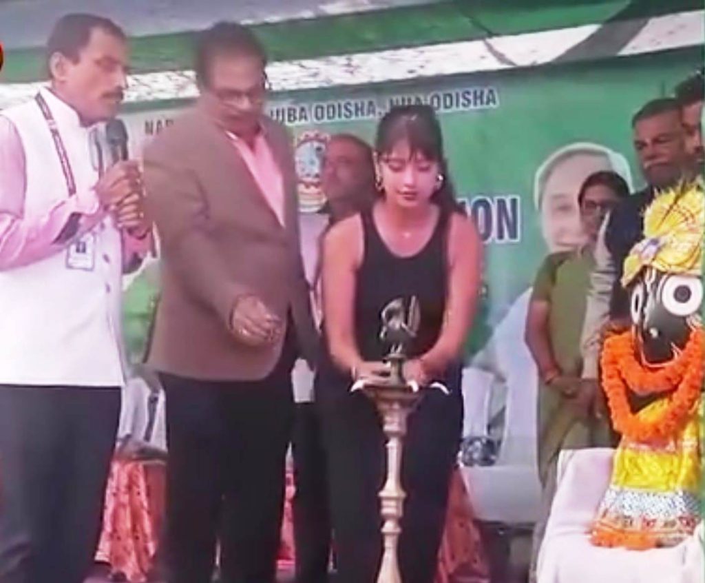 ଚୌଦ୍ୱାର କଲେଜରେ ସମନ୍ୱିତ ଯୁବ ବିକାଶ ଓ ନୂଆ-ଓ କାର୍ଯ୍ୟକ୍ରମ