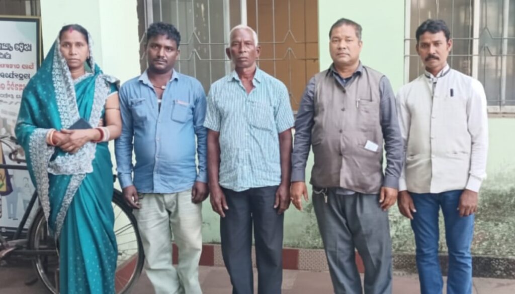 ମୁଖ୍ୟ ଶାସନ ସଚିବଙ୍କ ନିର୍ଦ୍ଦେଶକୁ ସିଏମସିରେ ଖୁଲମଖୁଲା ଚାଲେଞ୍ଜ : ମେୟର ଓ କମିଶନରଙ୍କୁ ଦାବିପତ୍ର