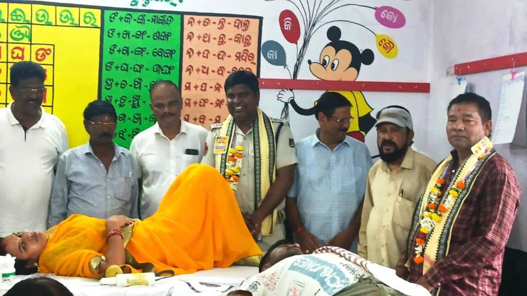 ତିନିଘରିଆରେ ରକ୍ତଦାନ ଓ ନିଶୁଳ୍କ ଫିଜିଓ ଥେରାପି ଶିବିର
