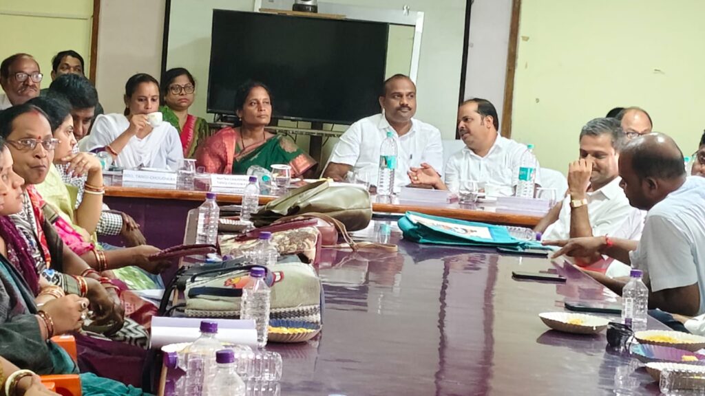 ଟାଙ୍ଗୀ-ଚୌଦ୍ୱାରରେ ବିପିଡିପି ବୈଠକ: ବ୍ଲକ କର୍ତ୍ତୃପକ୍ଷଙ୍କ ମନମୁଖୀ କାର୍ଯ୍ୟକୁ ନେଇ ତେଜିଲା ଅସନ୍ତୋଷ
