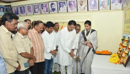 ଗାନ୍ଧୀଥିଲେ ସବଳ, ଅହିଂସାର ପ୍ରଚାରକ: ଡଃ ମହତାବ
