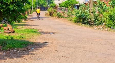 ଅବ୍ୟବସ୍ଥାରେ ରହିଛି ପଞ୍ଚାୟତରୁ ଜାତୀୟ ରାଜପଥକୁ ସଂଯୋଗ କରୁଥିବା ରାସ୍ତା